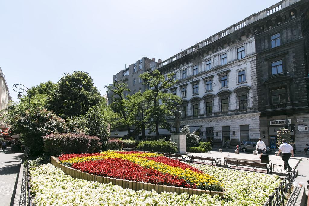 Sweet Dreams At Oktogon Apartment Budapest Exterior photo